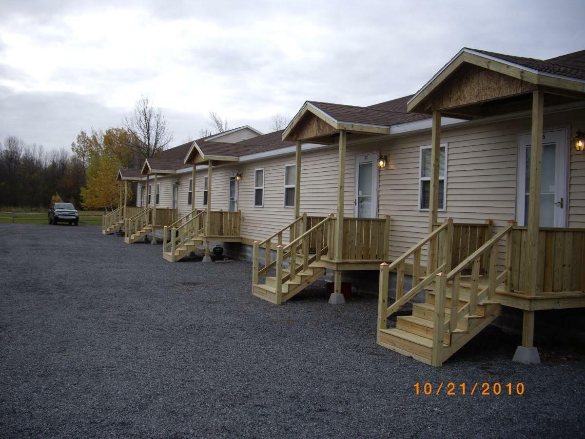 Lakeview Motel & Apartments Massena Kültér fotó
